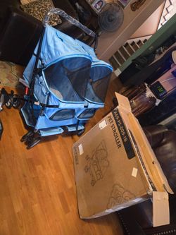 Double pet stroller foldable brand new