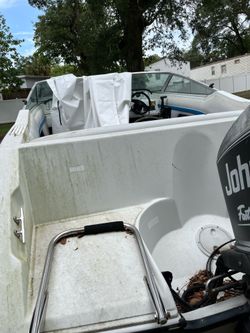 Bayliner boat 2005