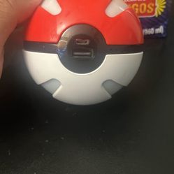 Pokemon Pokeball Portable Charger 