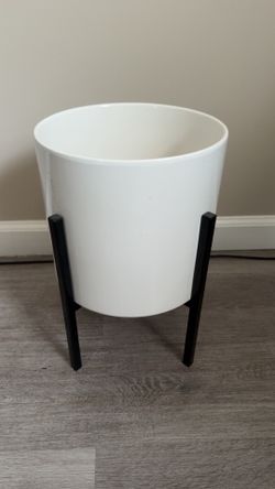9 inch Planter