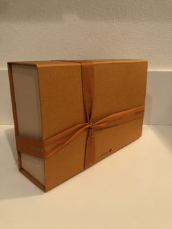 Louis Vuitton Box Only for Sale in Lake Worth, FL - OfferUp