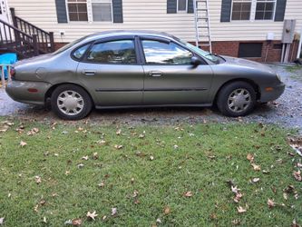 1999 Ford Taurus