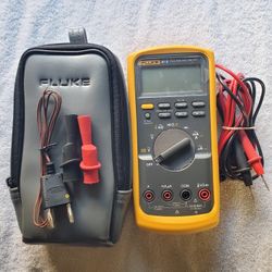 USED 1 TIME FLUKE 87V 87 V TRUE RMS MULTIMETER KIT LOT With Accessories and Case Included Combo Kit Still Has Plastic On It