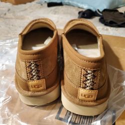 New Men Ugg Size 13 . Great Christmas Gift