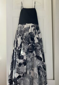 Black And White Floral Dress $10