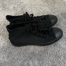 NEW Size 11(M) 13(W) Converse- BLACK