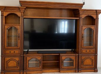 Wall unit