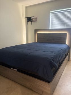Queen bed