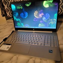 HP 15.6" Touchscreen Laptop i3 🤪12GB 256GB SSD ( 2022 model )