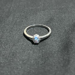 Sterling Silver Oval Monstone 