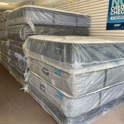 MATTRESS 4 SALE. BRAND NEW Twin Size Mattress $109. Full Size $175. Queen Size $199 Location 303 POCASSET AVE PROVIDENCE RI OPEN 7 DAY 