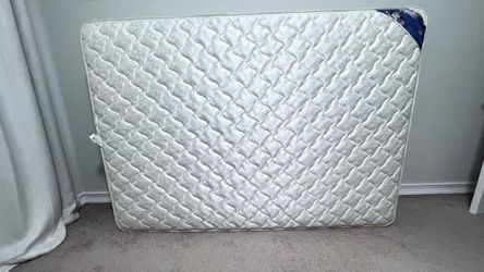 Free Twin Serta mattress