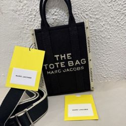 New & Authentic 100% MARC JACOBS 