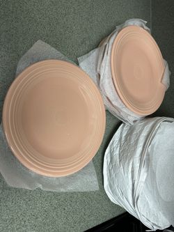 Fiesta Homer Laughlin HLC Vintage Pink Fiestaware 10½" Dinner Plate - 8 Pieces 