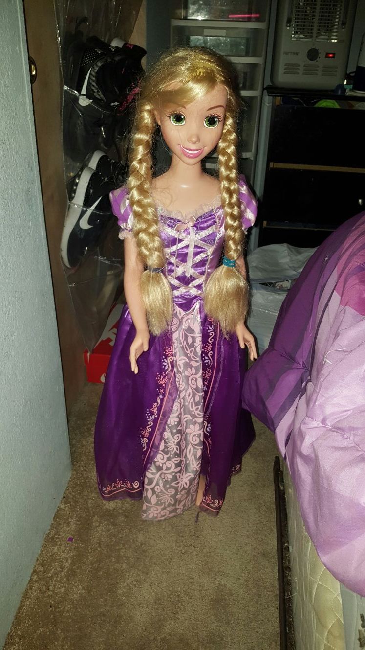 Life size hotsell rapunzel doll