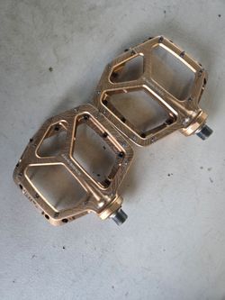 Raceface atlas gold pedals