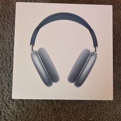 AirPod Maxes
