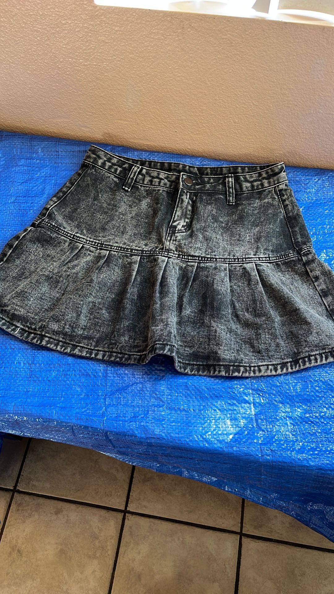 Black Gray Skirt, Medium 