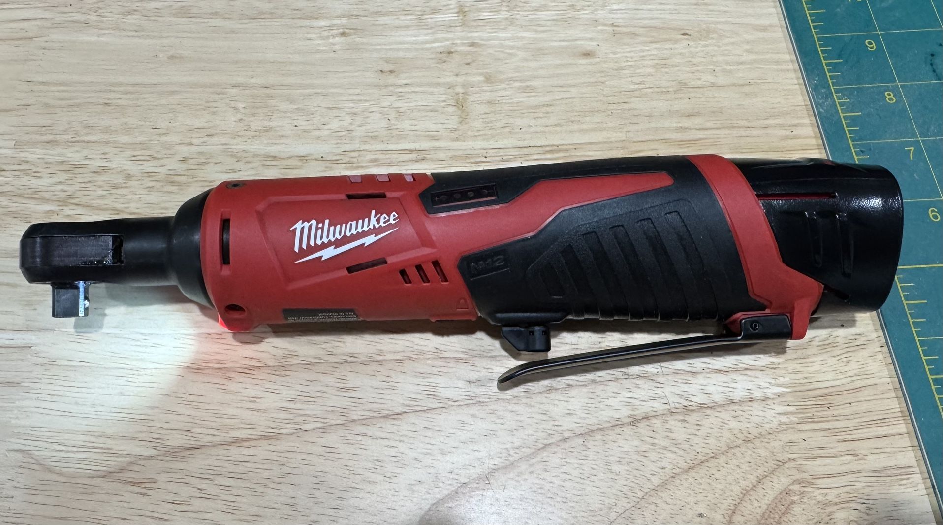 Milwaukee M12 12V Lithium-Ion Cordless 3/8 in. Ratchet (Tool, Battery, Charger, Bag)