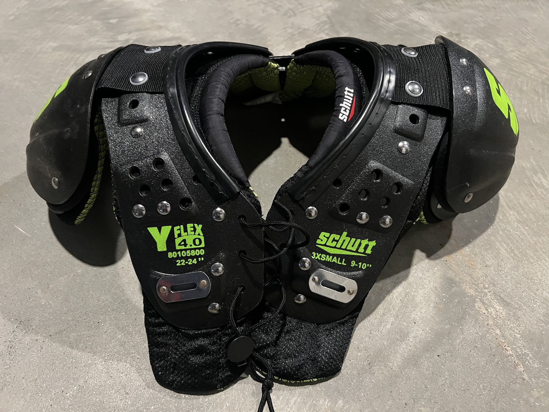 Schutt Y-Flex 4.0 Youth Football Shoulder Pads - 3X-Small (3XS)
