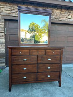 Solid Wood NOVA 9-Drawer Dresser with Mirror & 2-Drawer Nightstand SET