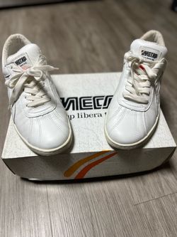 Gently used Mecap Libera Tutti sneakers sz. 10.5-11
