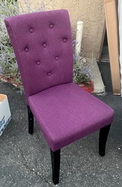 Practically new magenta side chair Practically new magenta side chair