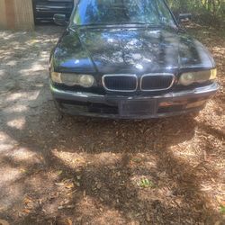 2001 BMW 740i