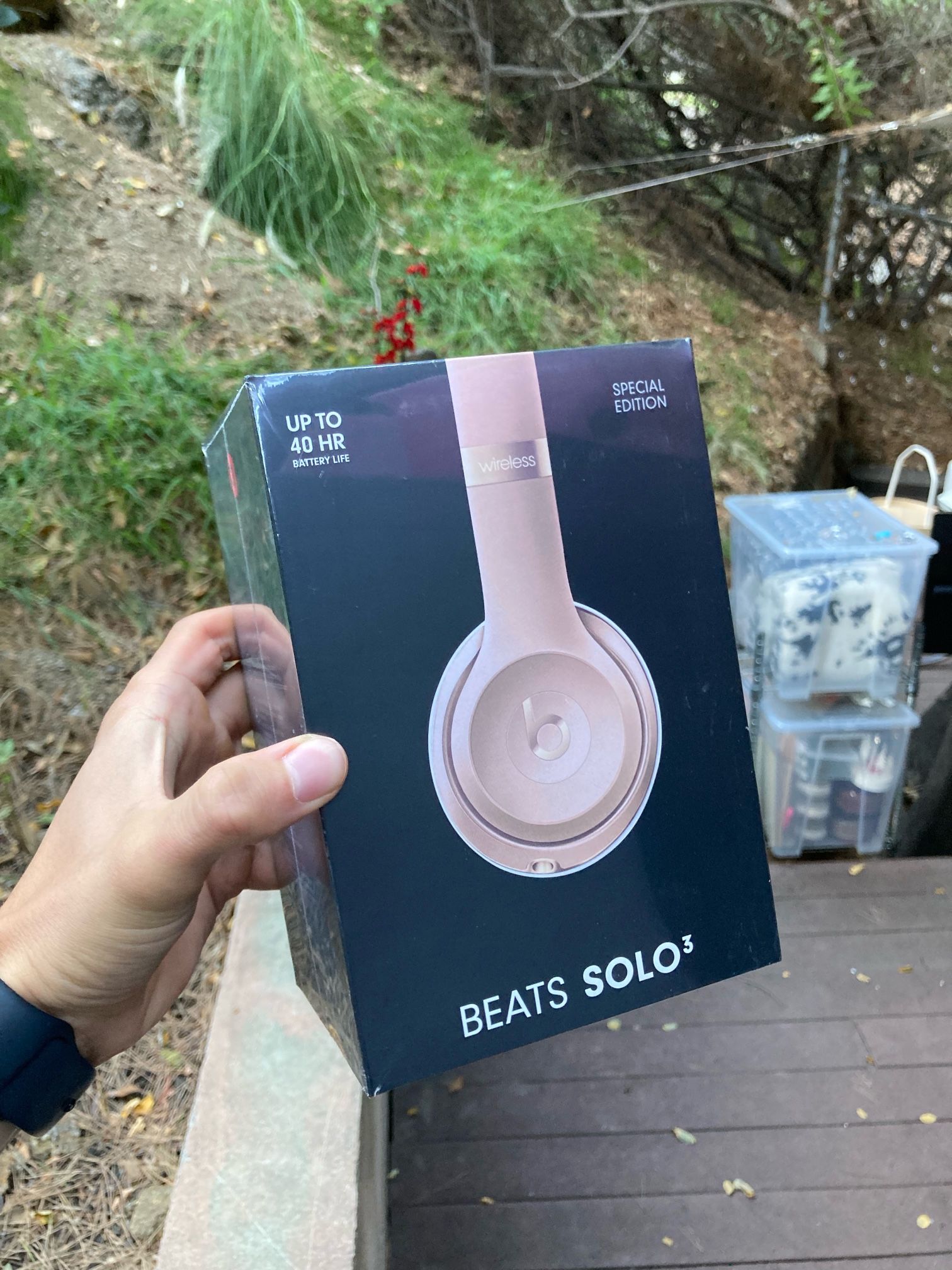 Beats Solo 3 Rose Gold Wireless Headphones 