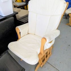 Glider Rocking Chairs
