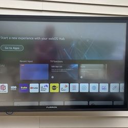 Furrion Aurora Partial Sun 2 4K LED Exterior Smart TY 55"
