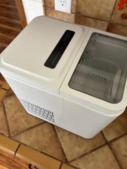 Ice maker