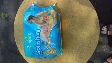 PAMPERS SPLASHERS SIZE 5 30-40 LB. 22 COUNT