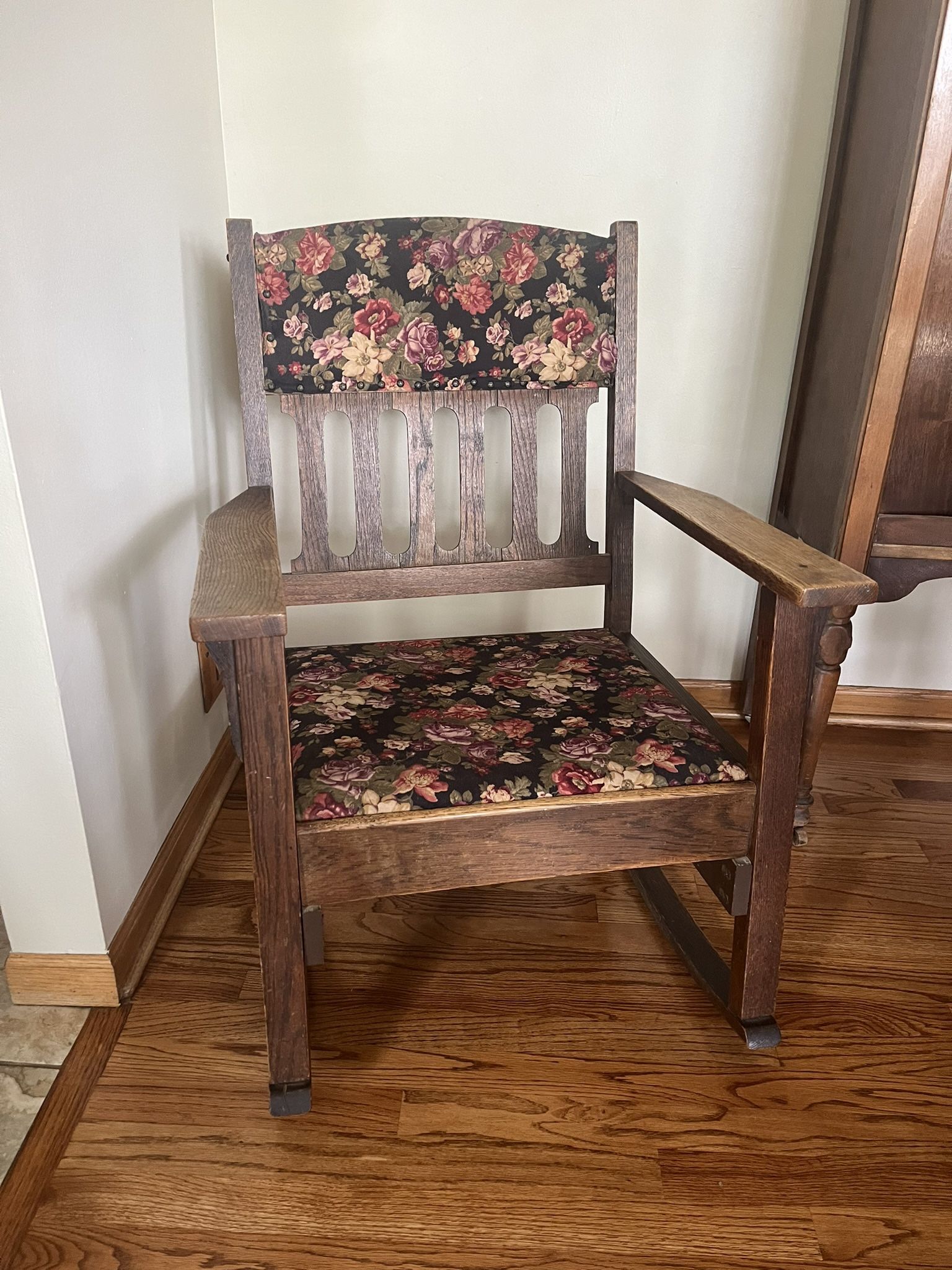 1920’s Vintage Antique Mission Style Rocker
