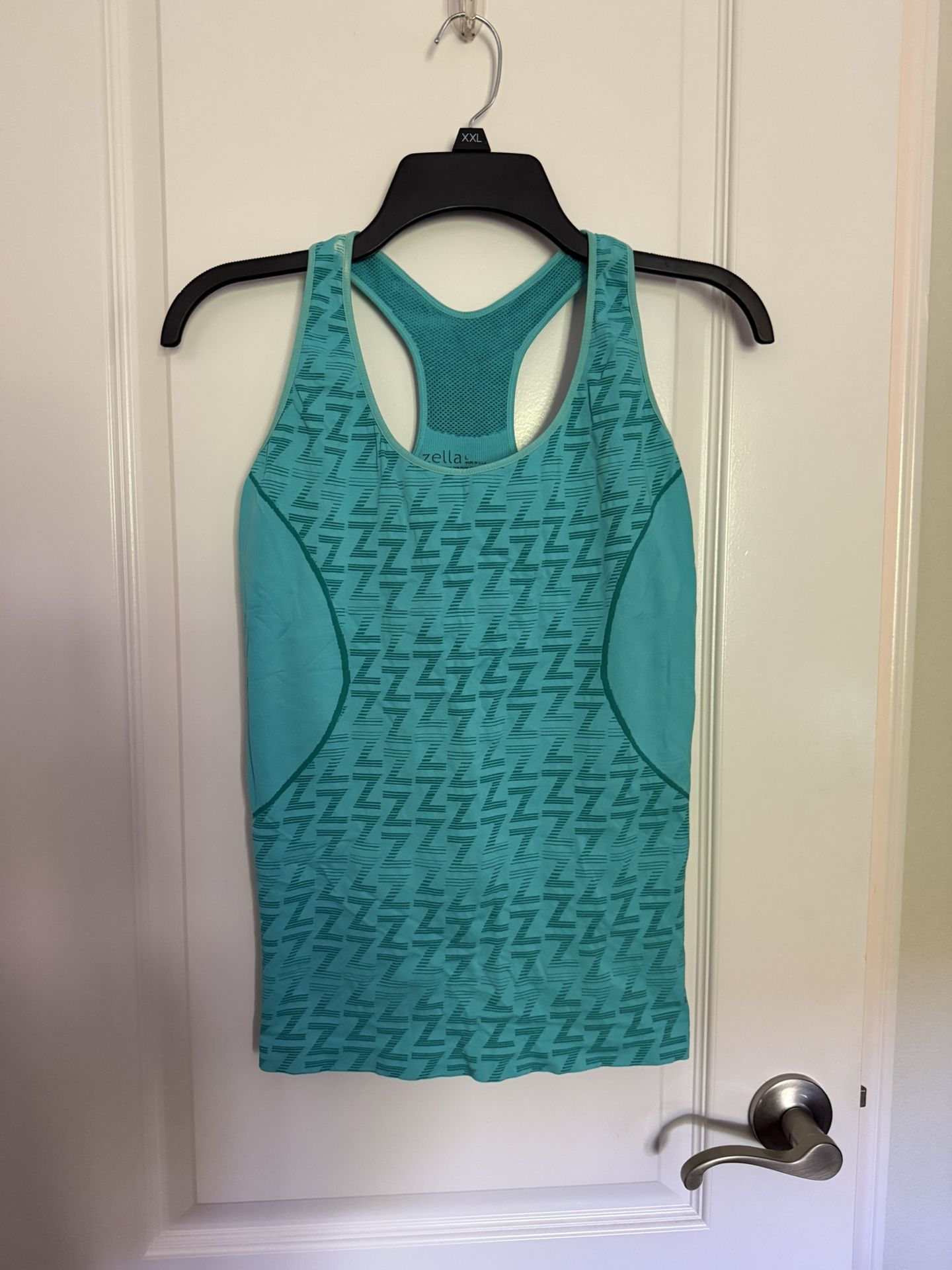 Athletic Tank Size L