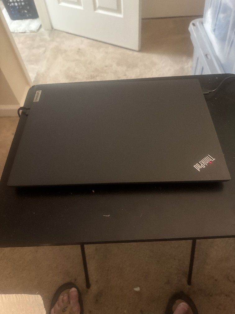 Lenovo Thinkpad T16 Gen1