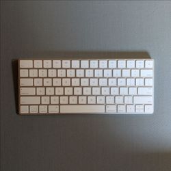 Apple Keyboard