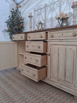 Drexel Shabby Chic Server, Vintage Buffet.