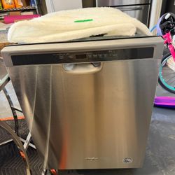 Whirlpool Dishwasher 