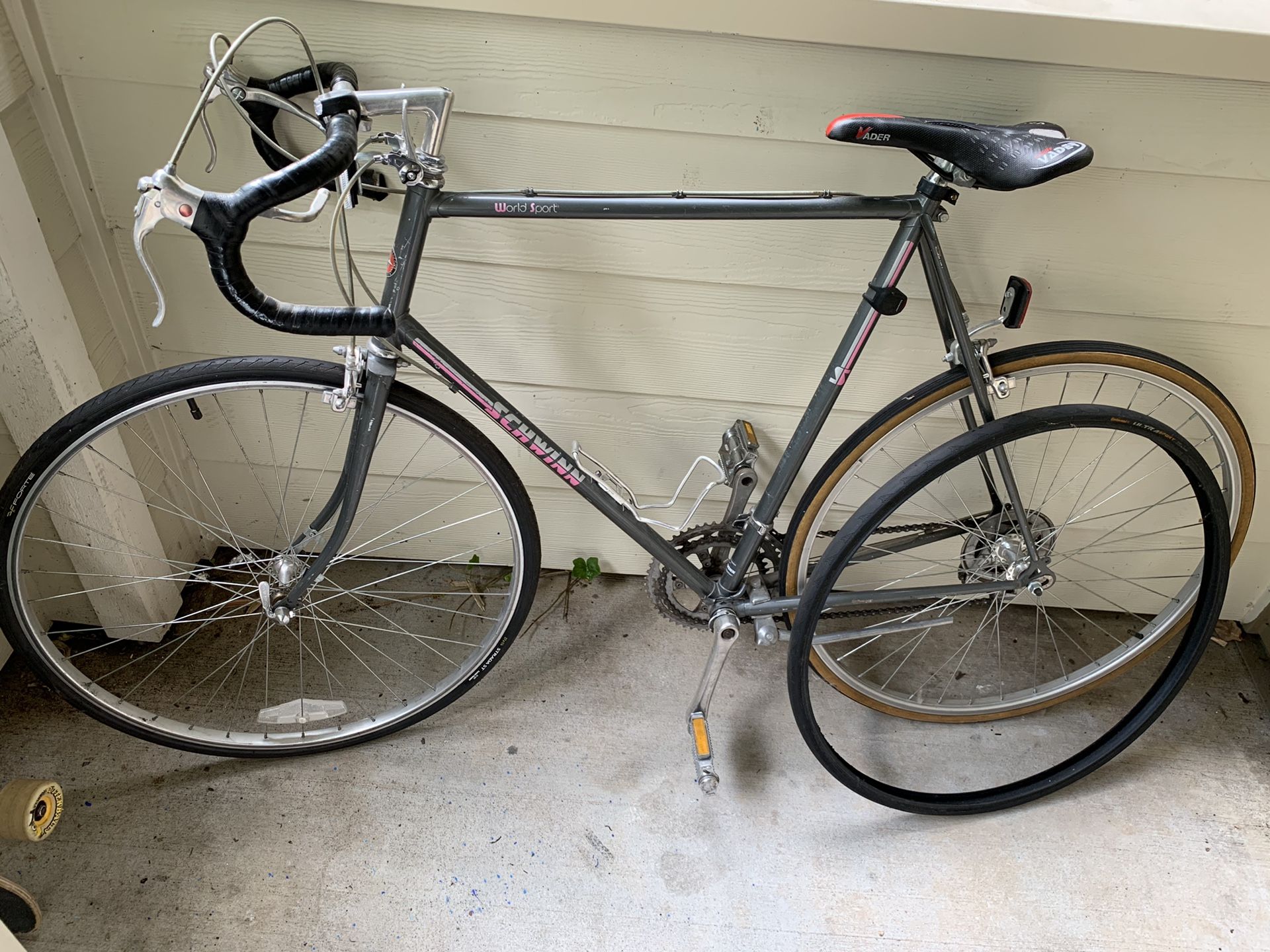 Schwinn World Sport 12 speed Bike