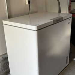 Free Deep Freezer Large Stand Up Chest