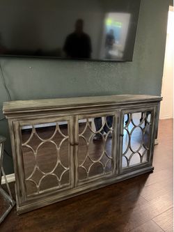 Gray console