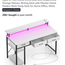 47 Inch Coumpter Desk