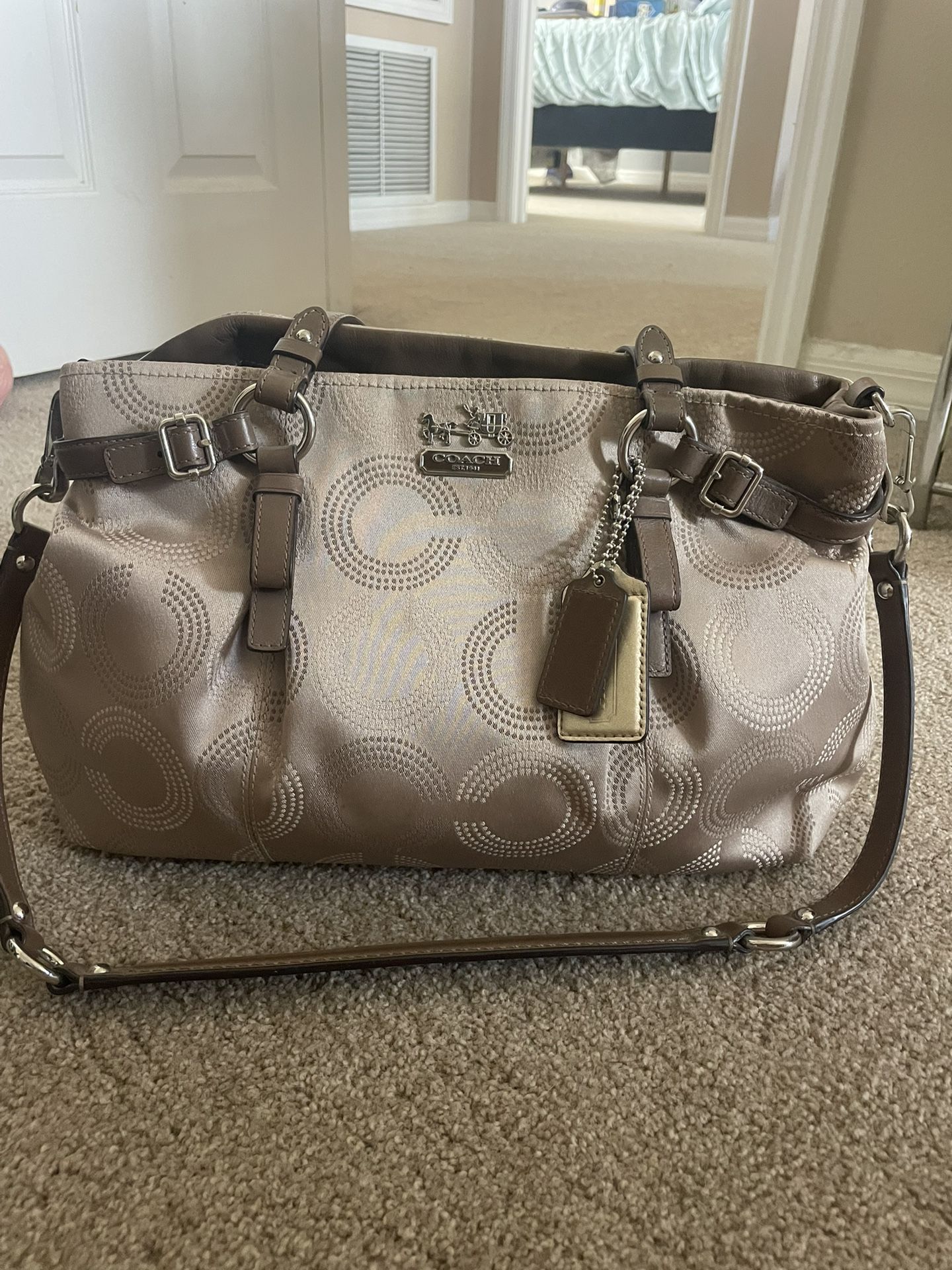 Coach Signature Tote