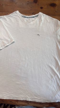 Tommy Bahama Men’s 1XL V-Neck T-Shirt