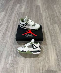 Jordan 4 Retro Seafoam Men 8.5 ( Women 10) New