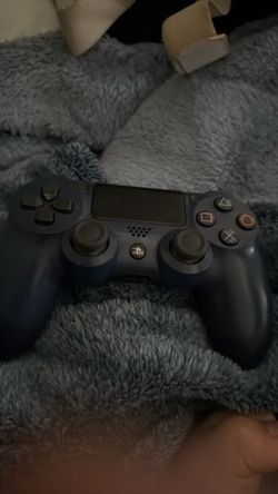 PS4 controller