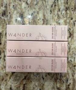 ✨AUTHENTIC✨ WANDER BEAUTY On The Glow Blush and Illuminator
