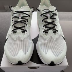 Nike Vaporfly 4  - Brand New Size 9