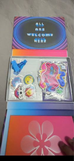 [SELLING] 3-Day EDC Las Vegas GA+ Ticket - Includes Collectible Box & Trinkets